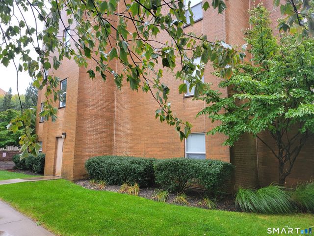 740 Mix Avenue 102, Hamden, CT 06514