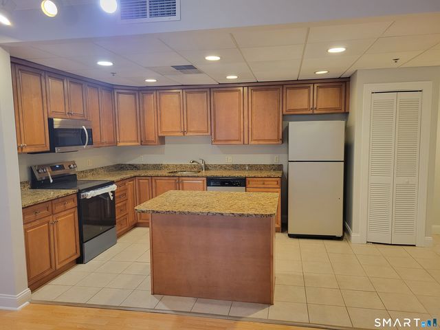 740 Mix Avenue 102, Hamden, CT 06514