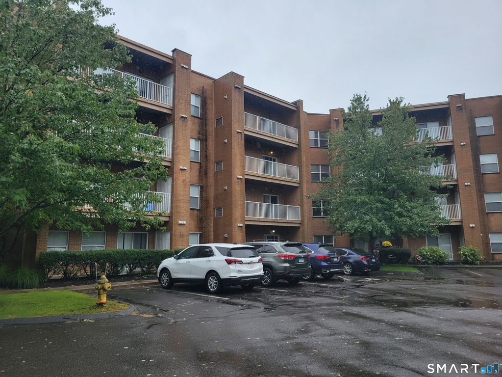 740 Mix Avenue 102, Hamden, CT 06514