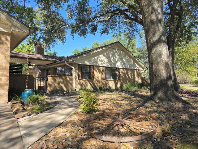 19103 Whitewood Drive, Spring, TX 77373