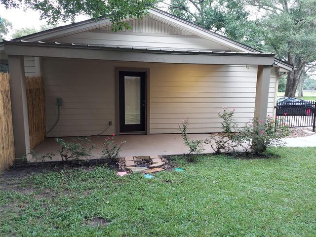 19103 Whitewood Drive, Spring, TX 77373