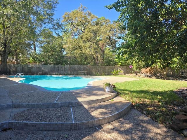 19103 Whitewood Drive, Spring, TX 77373