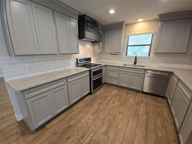 19103 Whitewood Drive, Spring, TX 77373