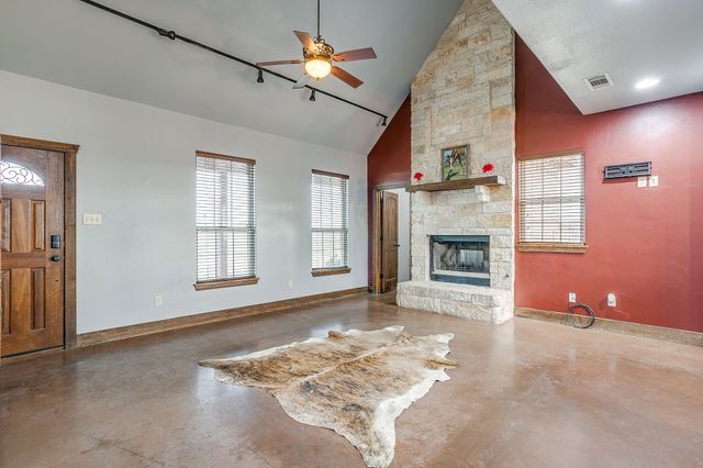 2220 Lazy Bend Road, Millsap, TX 76066