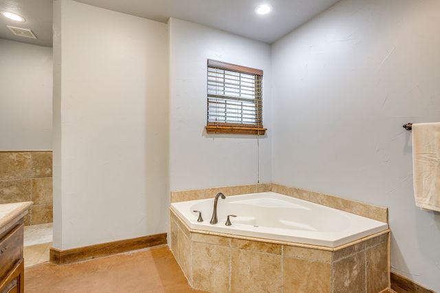 2220 Lazy Bend Road, Millsap, TX 76066