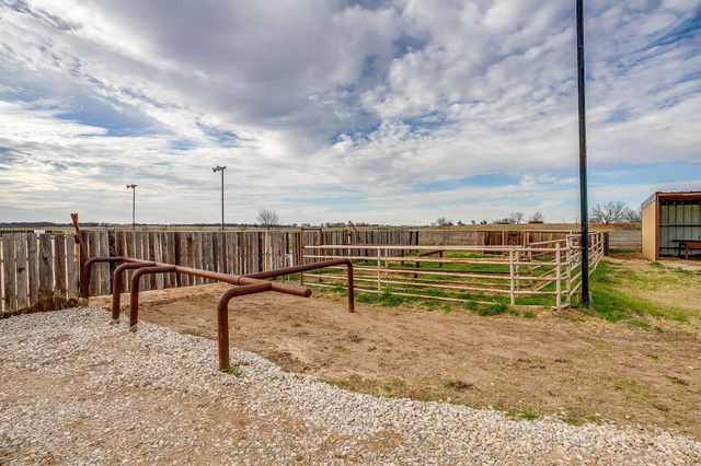 2220 Lazy Bend Road, Millsap, TX 76066