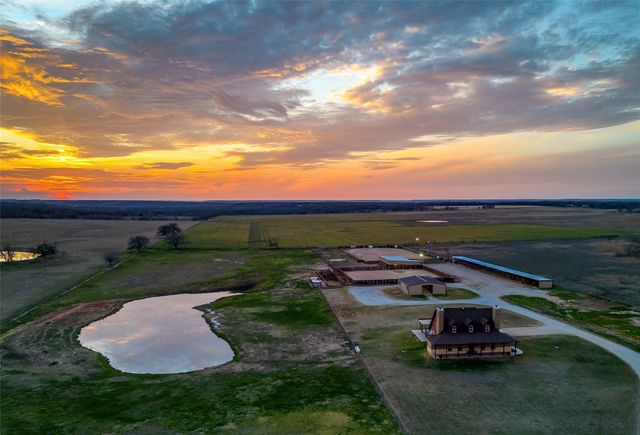 2220 Lazy Bend Road, Millsap, TX 76066