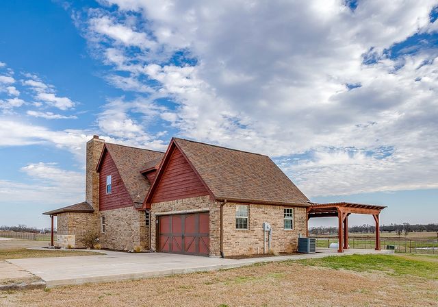 2220 Lazy Bend Road, Millsap, TX 76066