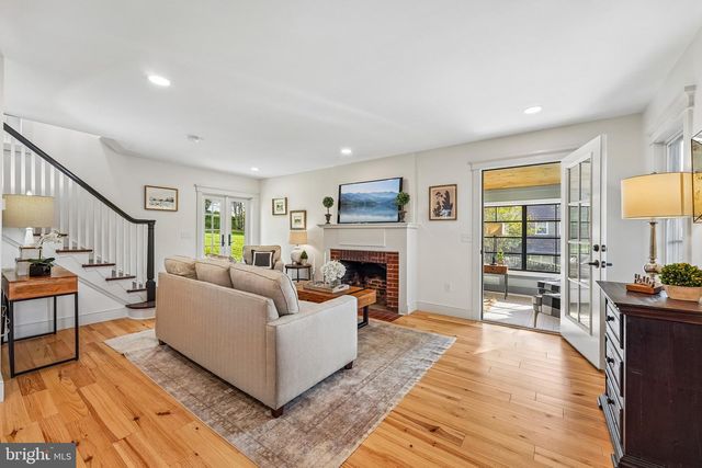 17 W RIDGE RD, Media, PA 19063