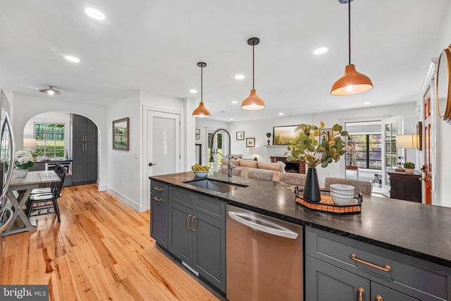 17 W RIDGE RD, Media, PA 19063