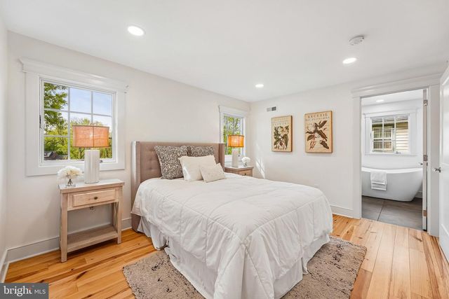 17 W RIDGE RD, Media, PA 19063