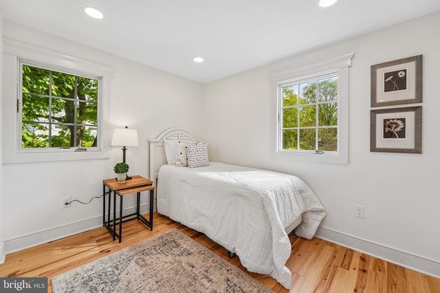 17 W RIDGE RD, Media, PA 19063