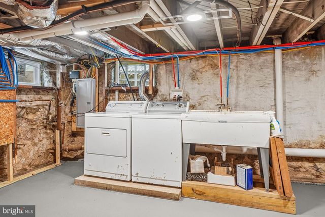 17 W RIDGE RD, Media, PA 19063