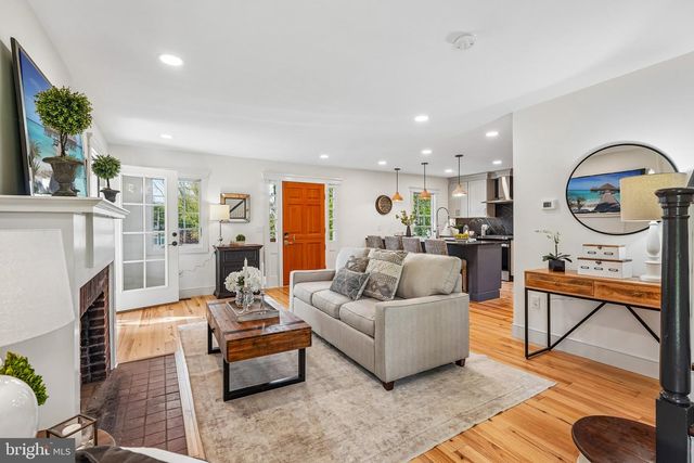 17 W RIDGE RD, Media, PA 19063