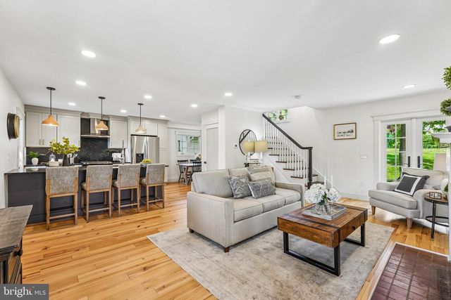 17 W RIDGE RD, Media, PA 19063