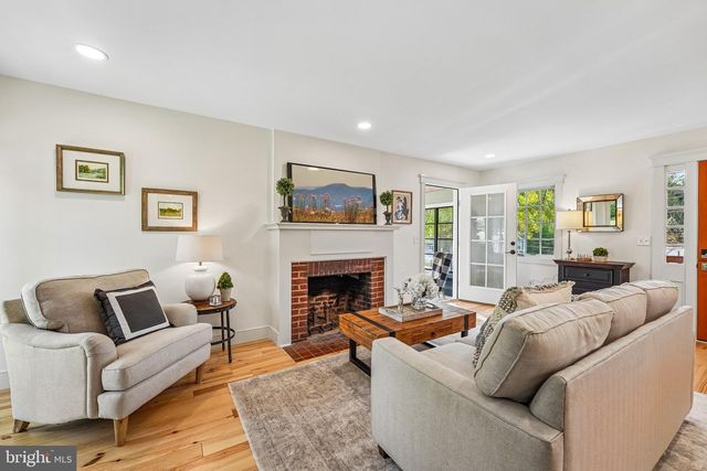 17 W RIDGE RD, Media, PA 19063