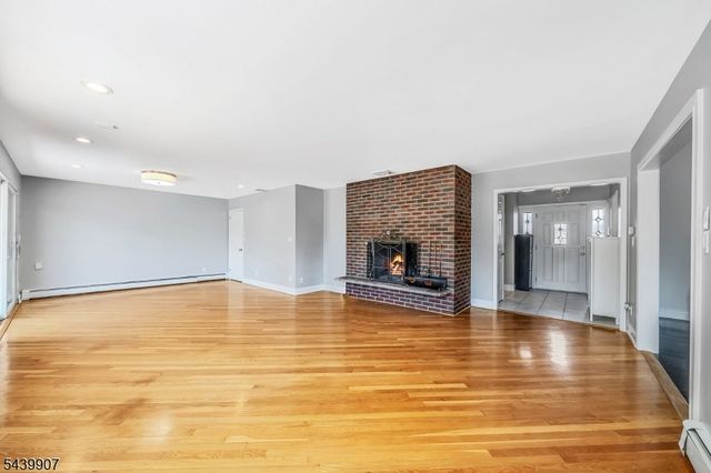 128 Beverly Rd, Fairfield Twp., NJ 07004