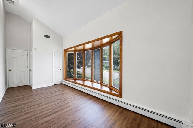 128 Beverly Rd, Fairfield Twp., NJ 07004