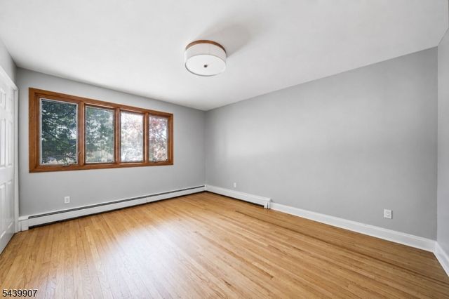 128 Beverly Rd, Fairfield Twp., NJ 07004