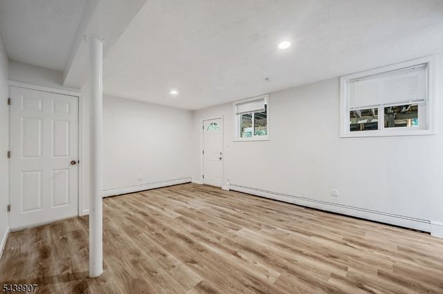 128 Beverly Rd, Fairfield Twp., NJ 07004