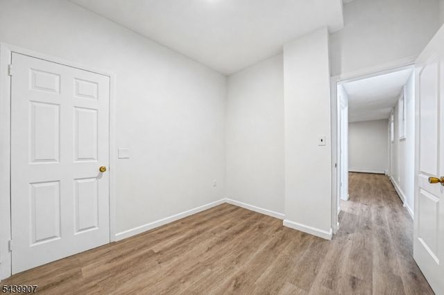 128 Beverly Rd, Fairfield Twp., NJ 07004