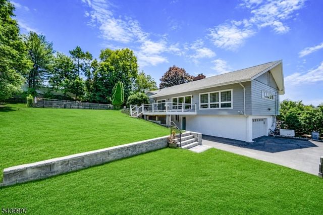 128 Beverly Rd, Fairfield Twp., NJ 07004