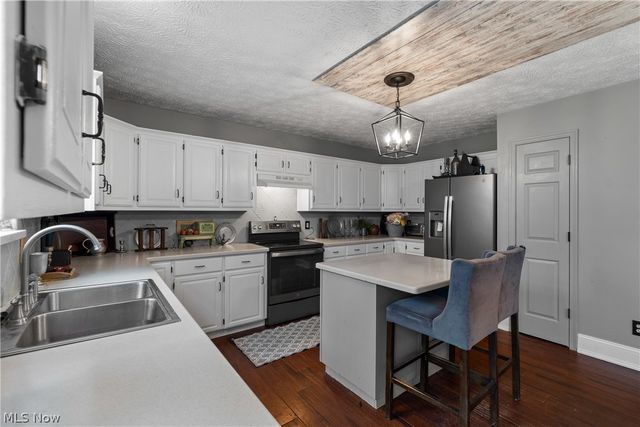 2480 Cyprus Drive SE, Massillon, OH 44646