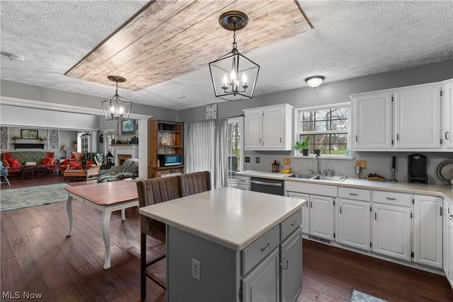 2480 Cyprus Drive SE, Massillon, OH 44646