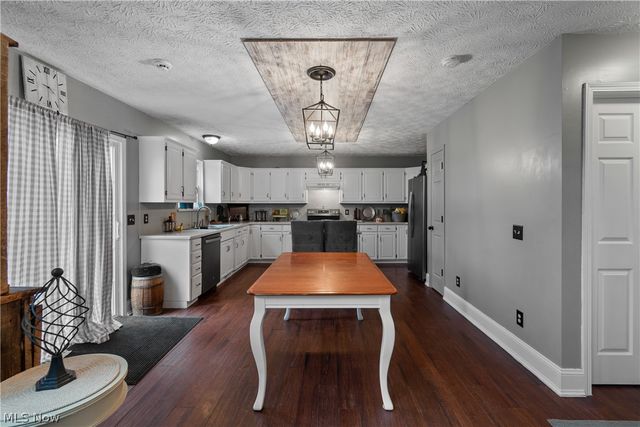 2480 Cyprus Drive SE, Massillon, OH 44646