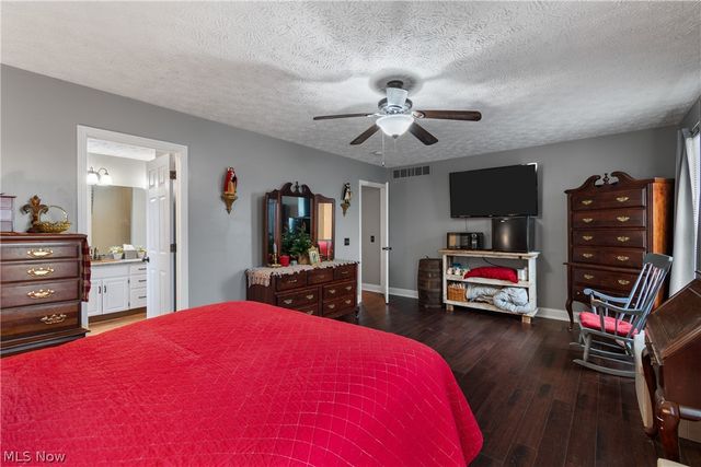 2480 Cyprus Drive SE, Massillon, OH 44646