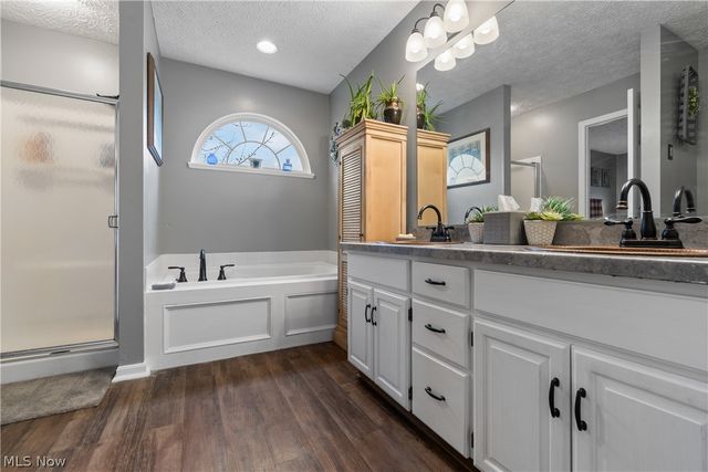 2480 Cyprus Drive SE, Massillon, OH 44646