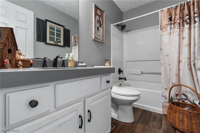 2480 Cyprus Drive SE, Massillon, OH 44646