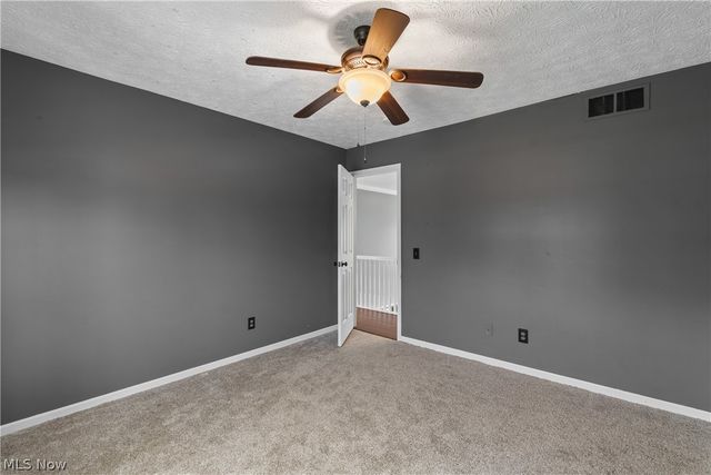 2480 Cyprus Drive SE, Massillon, OH 44646