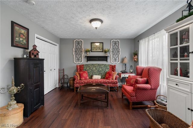 2480 Cyprus Drive SE, Massillon, OH 44646