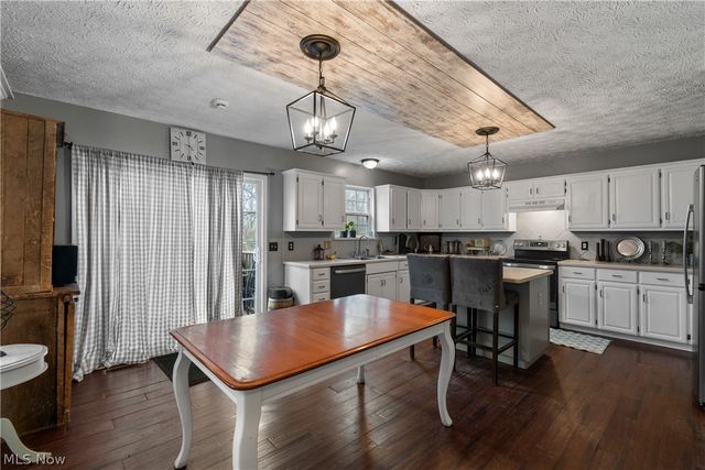 2480 Cyprus Drive SE, Massillon, OH 44646