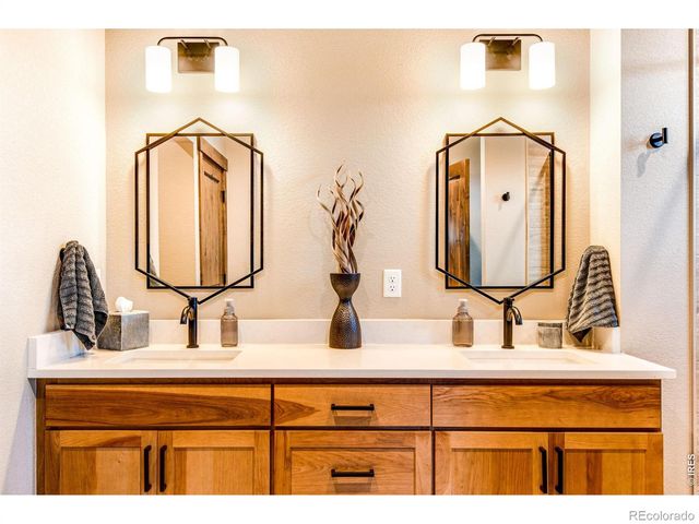 1728 Continental Peaks Circle, Estes Park, CO 80517