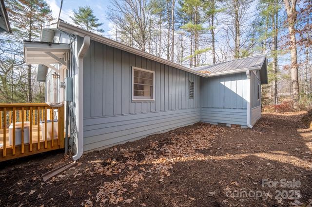 361 Rainbow Lake Drive, Brevard, NC 28712