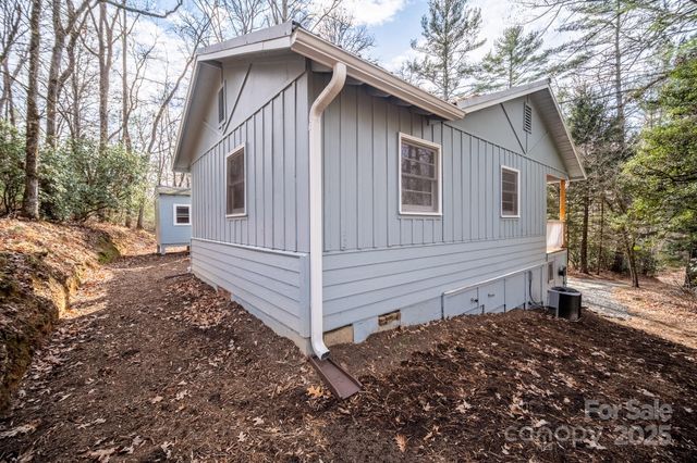 361 Rainbow Lake Drive, Brevard, NC 28712