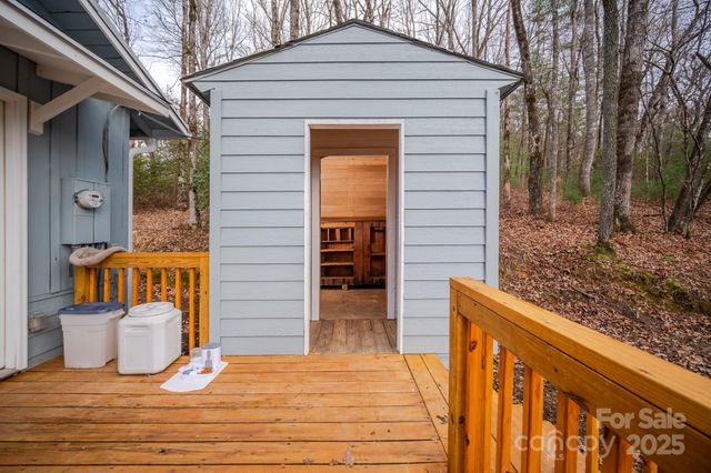 361 Rainbow Lake Drive, Brevard, NC 28712