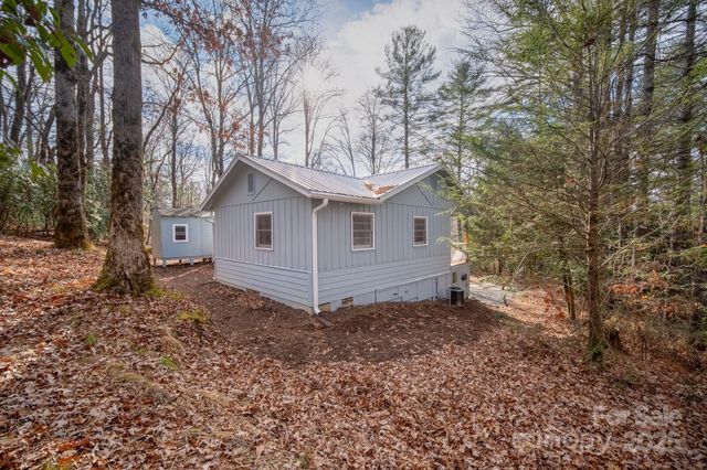361 Rainbow Lake Drive, Brevard, NC 28712