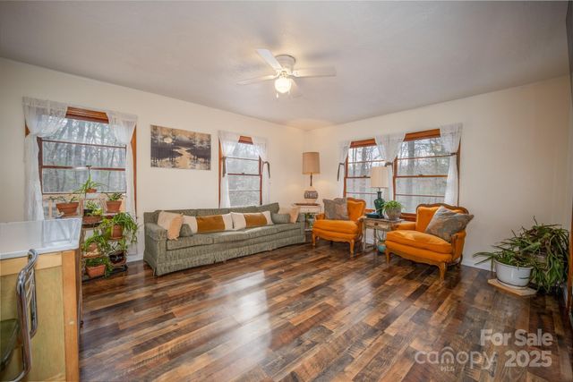 361 Rainbow Lake Drive, Brevard, NC 28712