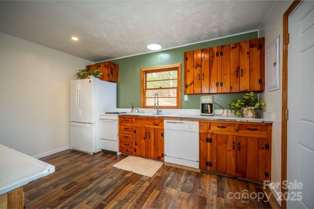 361 Rainbow Lake Drive, Brevard, NC 28712