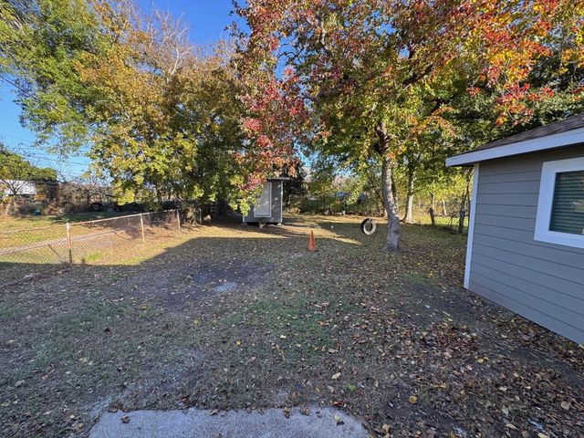 3238 Texas Avenue, Texas City, TX 77590