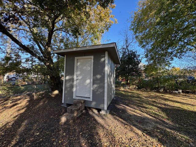 3238 Texas Avenue, Texas City, TX 77590