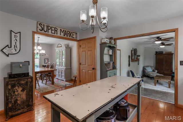 301 Ridgewood Court, Farmington, MO 63640