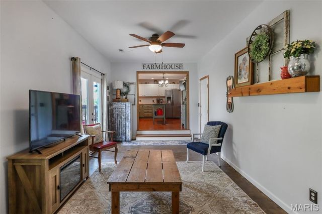 301 Ridgewood Court, Farmington, MO 63640