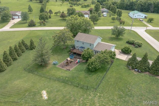 301 Ridgewood Court, Farmington, MO 63640