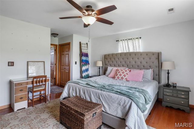 301 Ridgewood Court, Farmington, MO 63640
