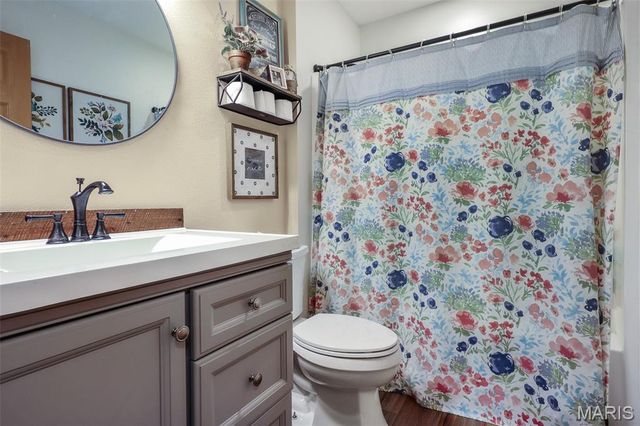 301 Ridgewood Court, Farmington, MO 63640