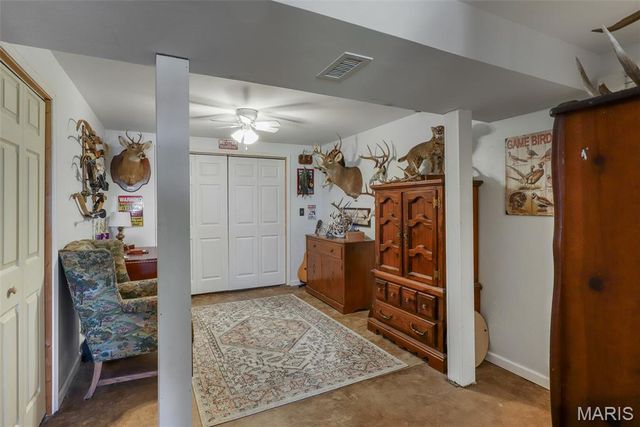 301 Ridgewood Court, Farmington, MO 63640